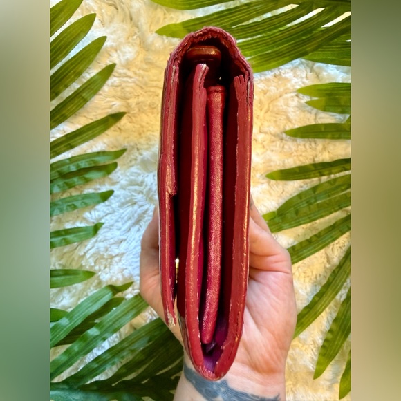 MIU MIU Bow Glossy Red Pink Continental Italian Patent Leather Long Snap Wallet - Picture 13 of 16